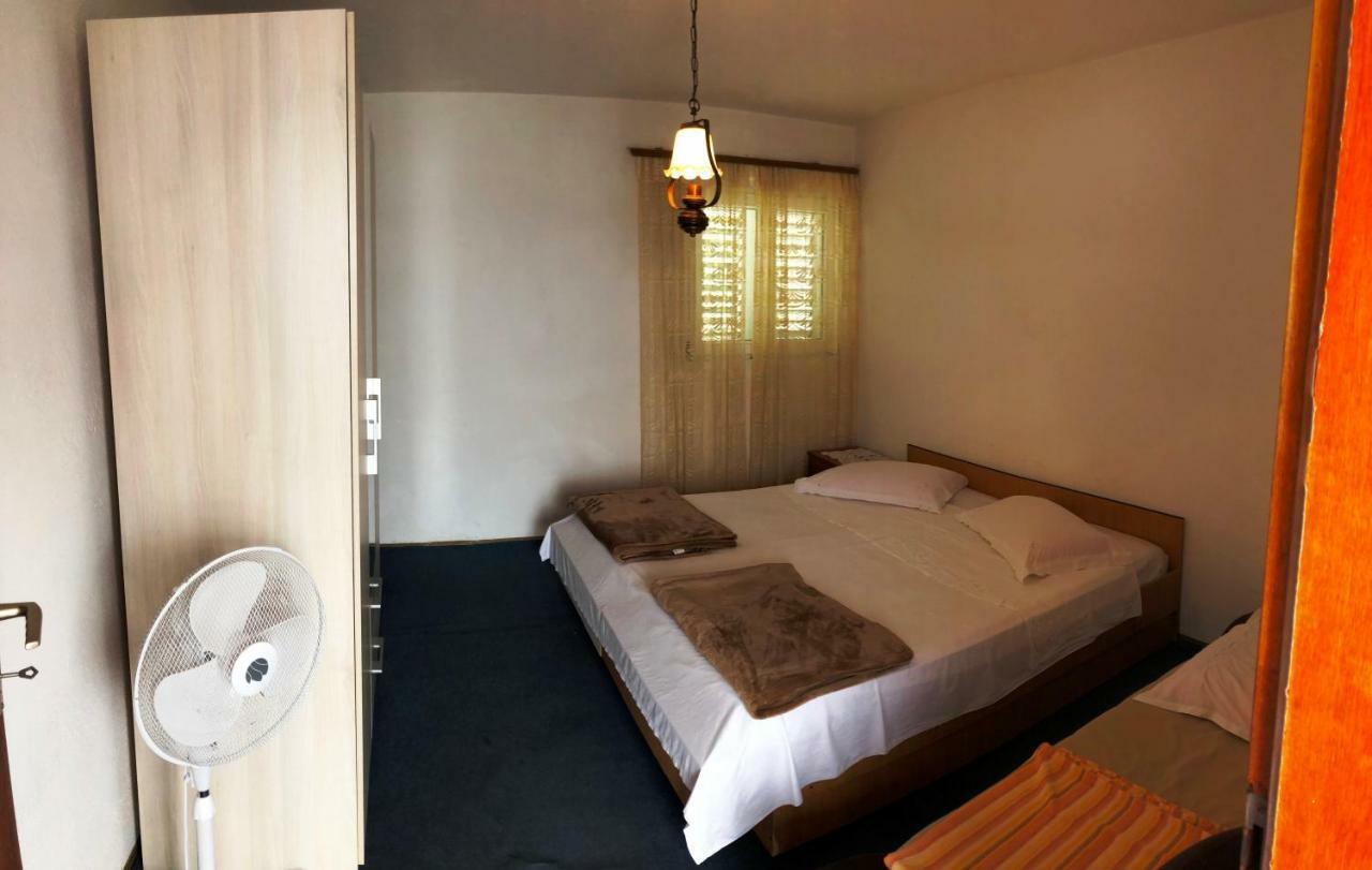 Apartmani Zorka Подстрана Екстер'єр фото